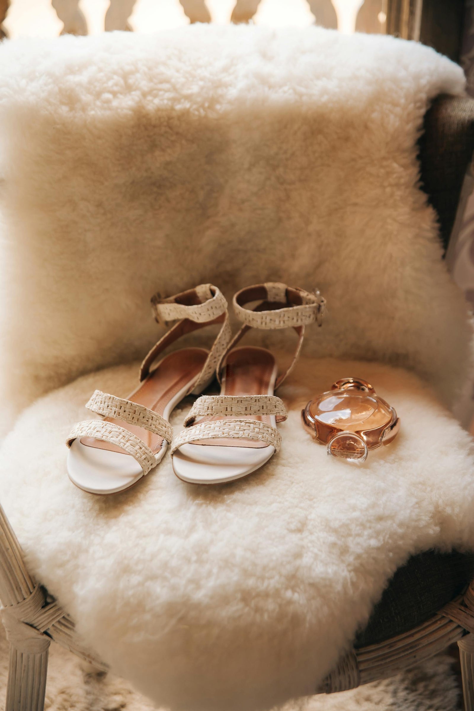 "Faux Fur Elegance: A Luxurious Guide to Styling and Caring for Your Treasures"